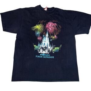 Walt Disney World Parks Vintage 90s  Magic Kingdom castle Fireworks Shirt XL